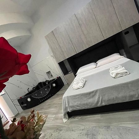 Giovi'S Apartments カステッランマーレ・ディ・スタービア エクステリア 写真
