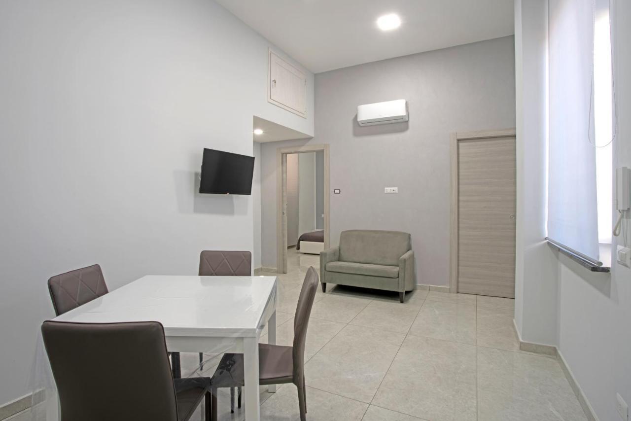 Giovi'S Apartments カステッランマーレ・ディ・スタービア エクステリア 写真