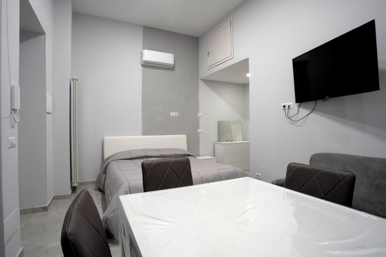 Giovi'S Apartments カステッランマーレ・ディ・スタービア エクステリア 写真