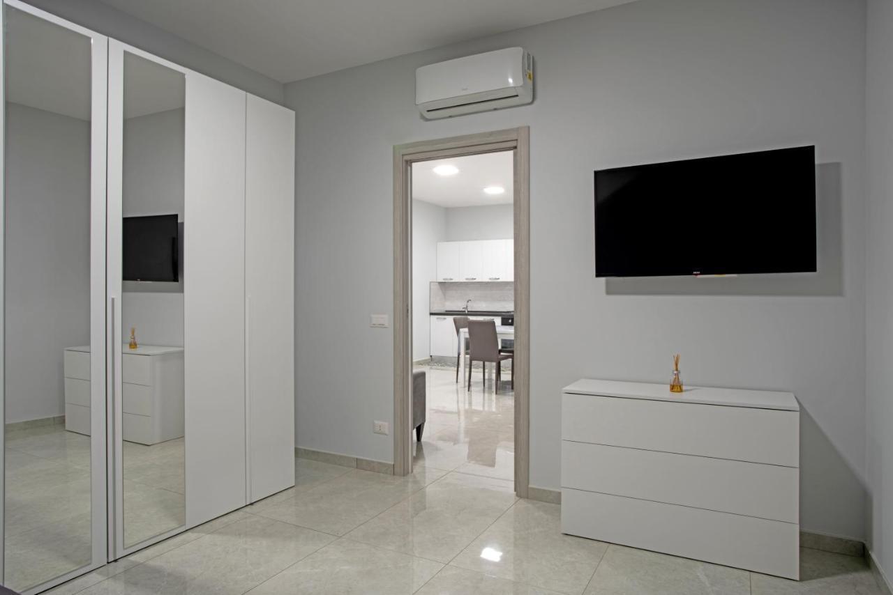 Giovi'S Apartments カステッランマーレ・ディ・スタービア エクステリア 写真