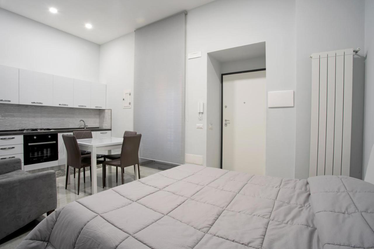 Giovi'S Apartments カステッランマーレ・ディ・スタービア エクステリア 写真