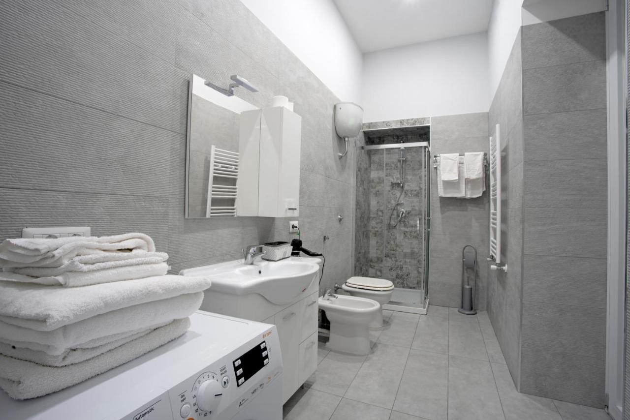 Giovi'S Apartments カステッランマーレ・ディ・スタービア エクステリア 写真
