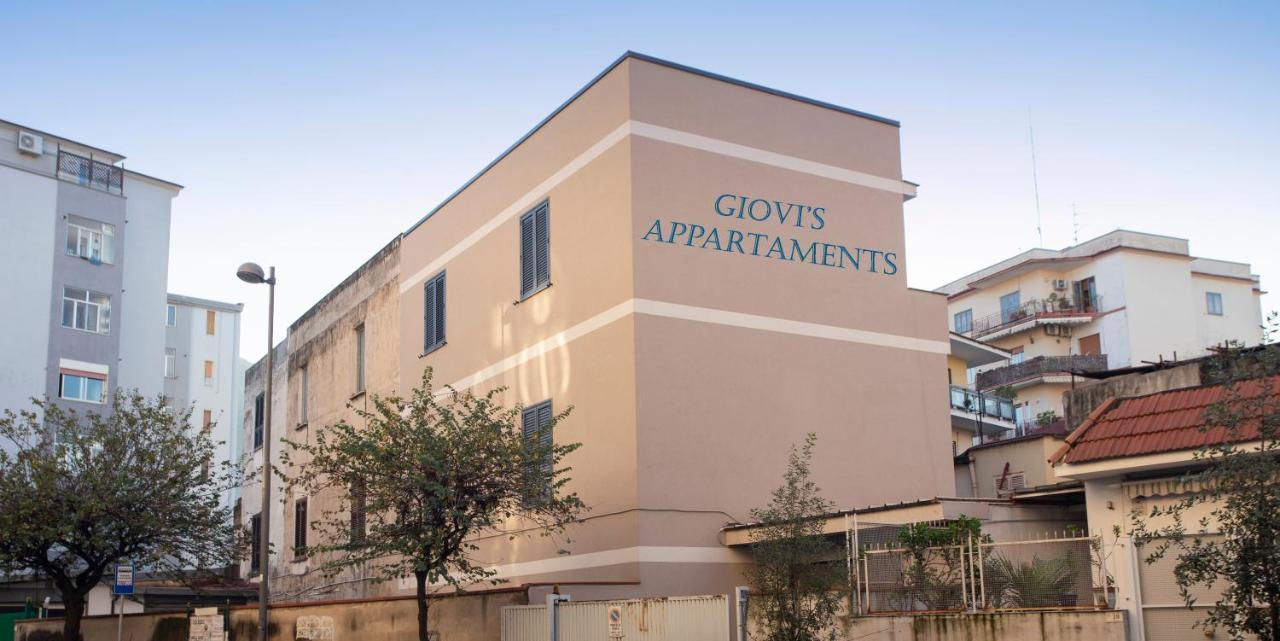 Giovi'S Apartments カステッランマーレ・ディ・スタービア エクステリア 写真