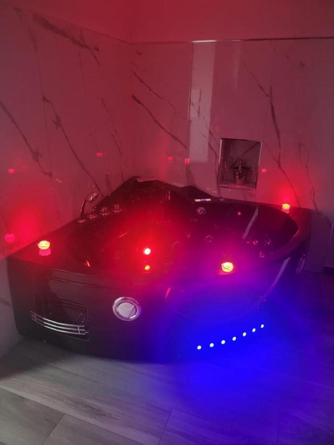 Giovi'S Apartments カステッランマーレ・ディ・スタービア エクステリア 写真