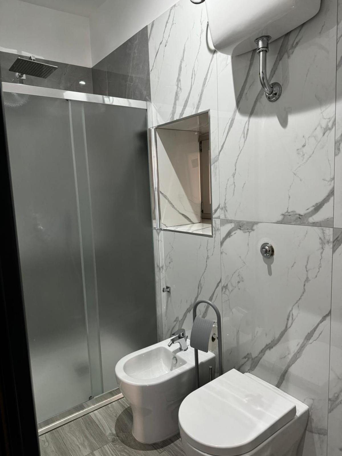Giovi'S Apartments カステッランマーレ・ディ・スタービア エクステリア 写真